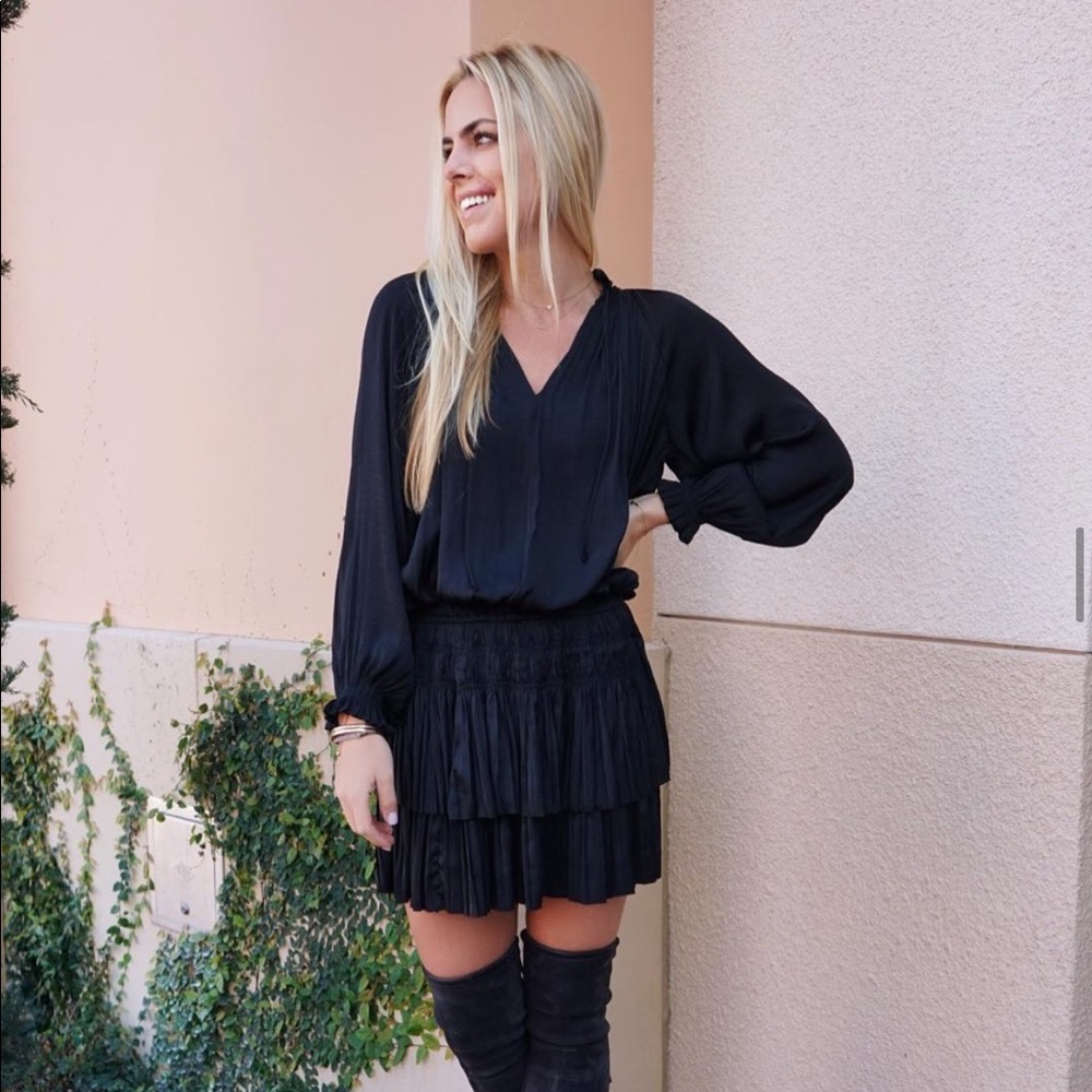 Gorgeous little black dress